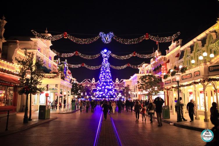 Rsultat de recherche d'images pour "disneyland noel"